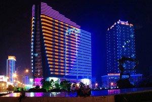 中国房价最该下降的八大城市