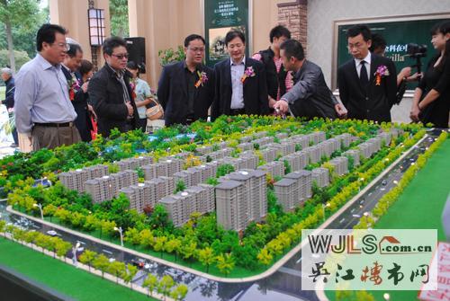 金科廊桥水岸惊艳吴江住博会 高端别墅受青睐