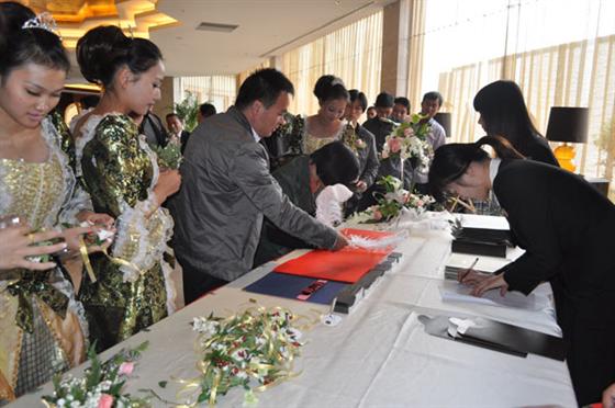 亨通·长安府新品推介会——王的盛宴昨日隆重举行