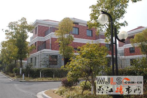 吴江墨尔本香墅纯双拼在售 均价8800元/平米