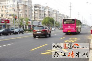 仲英大道开设公交优先车道