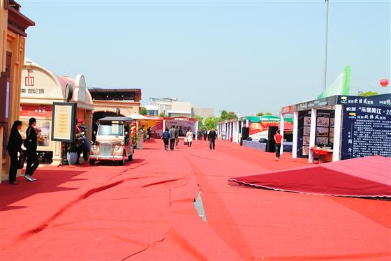 2012乐居吴江.吴江春季房地产博览会冷清的现场