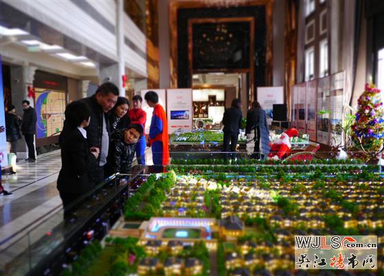 “圣情相邀  玩美盛宴” 绿地吴江四盘联动·枫丹世家圣诞嘉年华完美落幕
