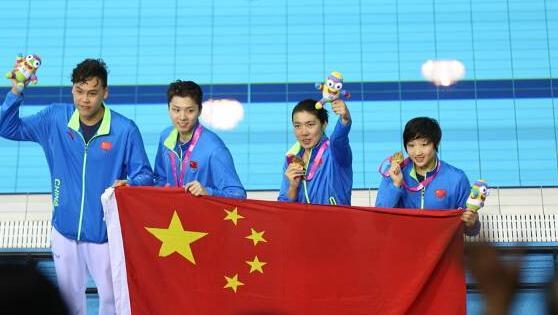 青奥19日综述:泳池全面开花 沈铎摘个人第3金
