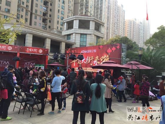 恒业站前广场年货大街火热进行中，不用带钱也能买买买！