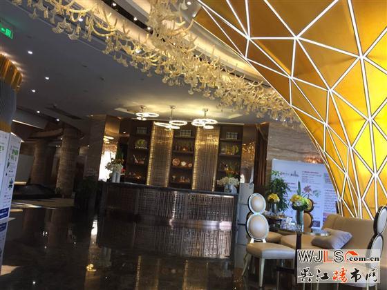 筑世界高度 创商业巅峰——绿地打造苏州湾美食街