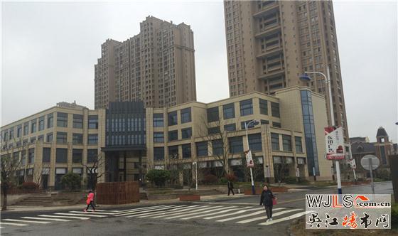 新港天城一期实景现房6500元/平起