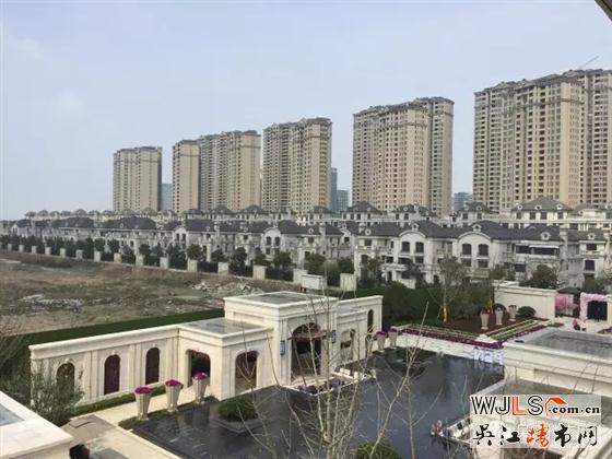 唯一四面环水墅区—绿地太湖东岸