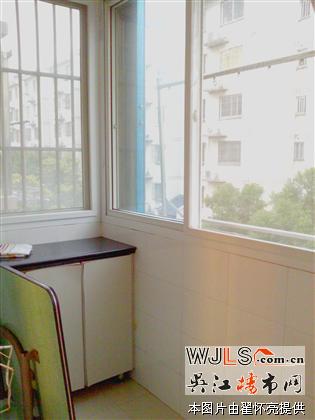 梅石小区精装三房带汽车库拎包入住