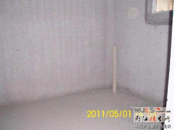 山湖花园三区全新毛坯好房出售