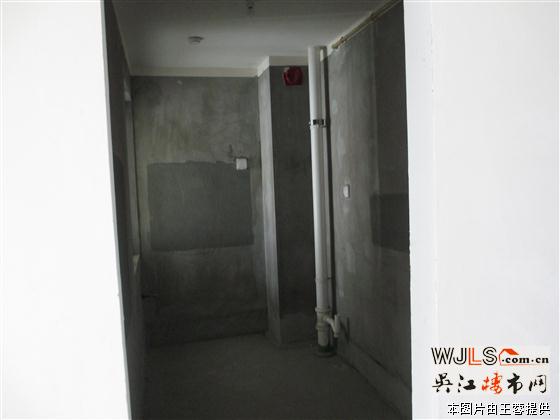 低价房！中南世纪城！一期 毛坯房！双证齐全！看房随时！