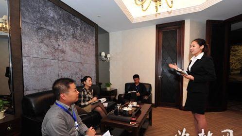 美女硕士生竞聘售楼小姐 开发商惊叹前所未有（图）