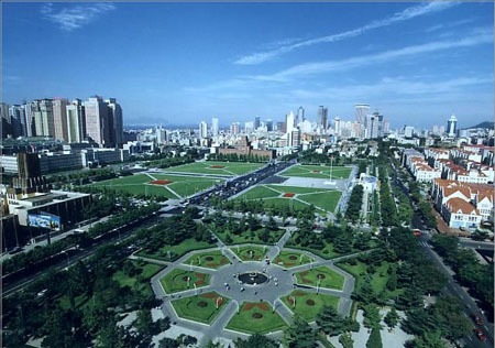 高房价年代 看看100万人民币在各地能买神马房?
点击图片查看下一页 中国房价真是坑爹! 100万在外国能买这样的房