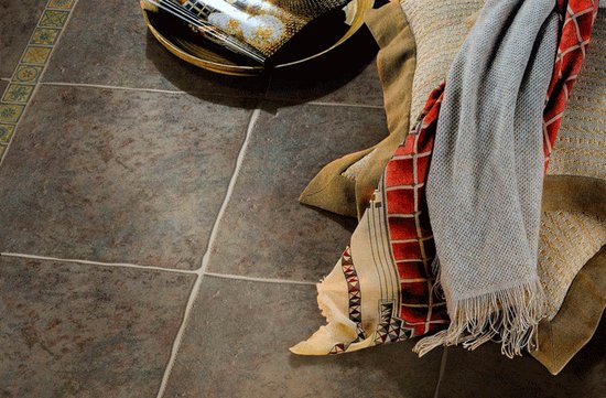 瓷砖新风向 仿古砖向贵族砖发起挑战