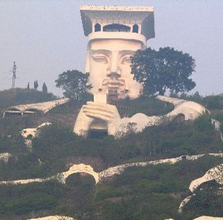没有最丑只有更丑 中国丑陋建筑让你哭笑不得