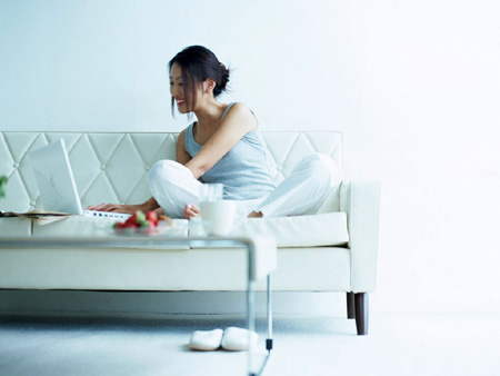 组图：美女与白色家居