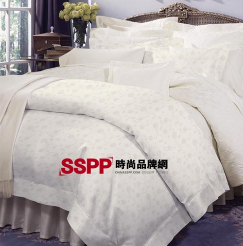 白色床品 解读秋冬简约时尚