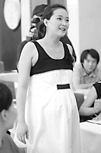 怀孕明星妈妈居家生活照